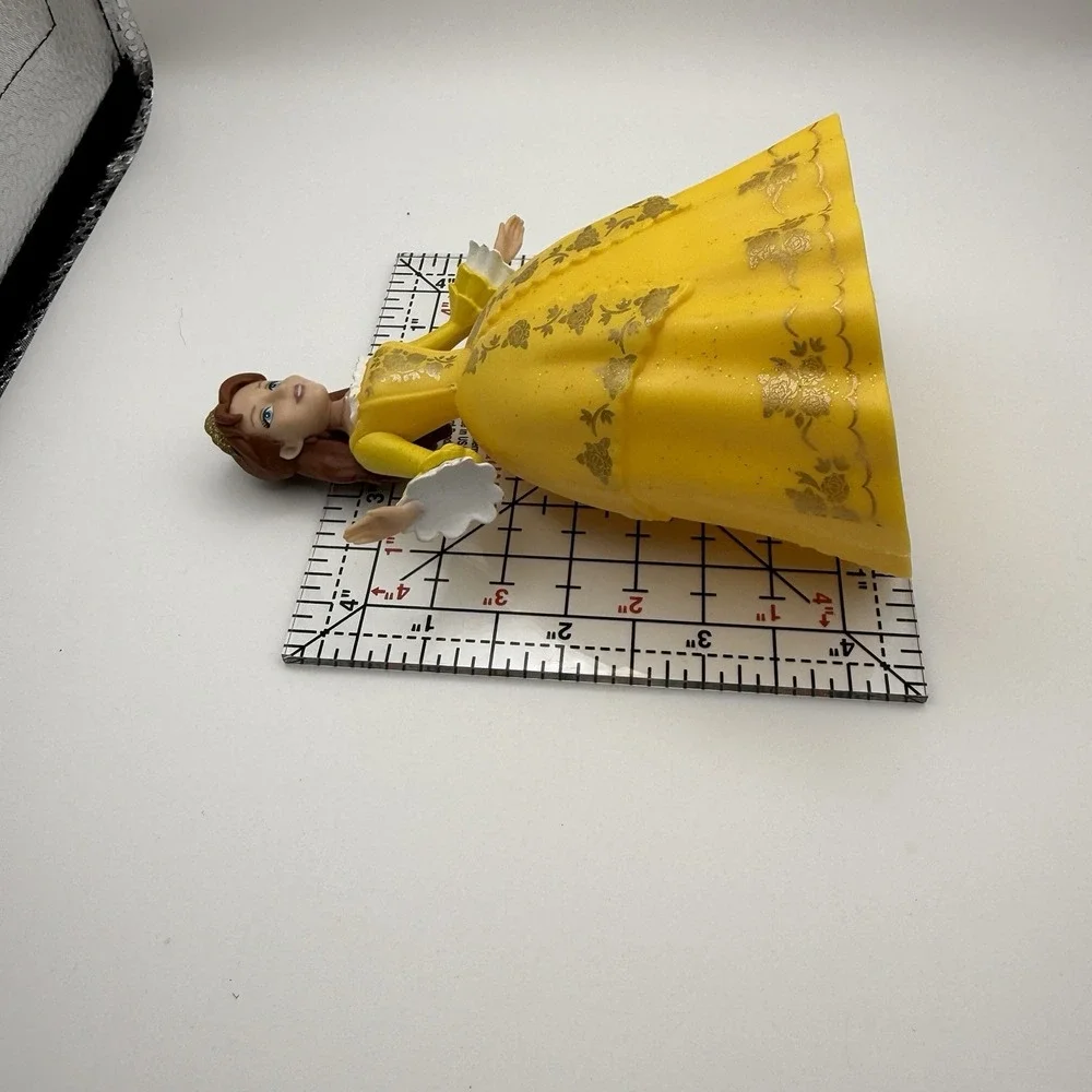 Disney Sofia the Queen First Royal Family Figurine Yellow Gown Glitter Accents